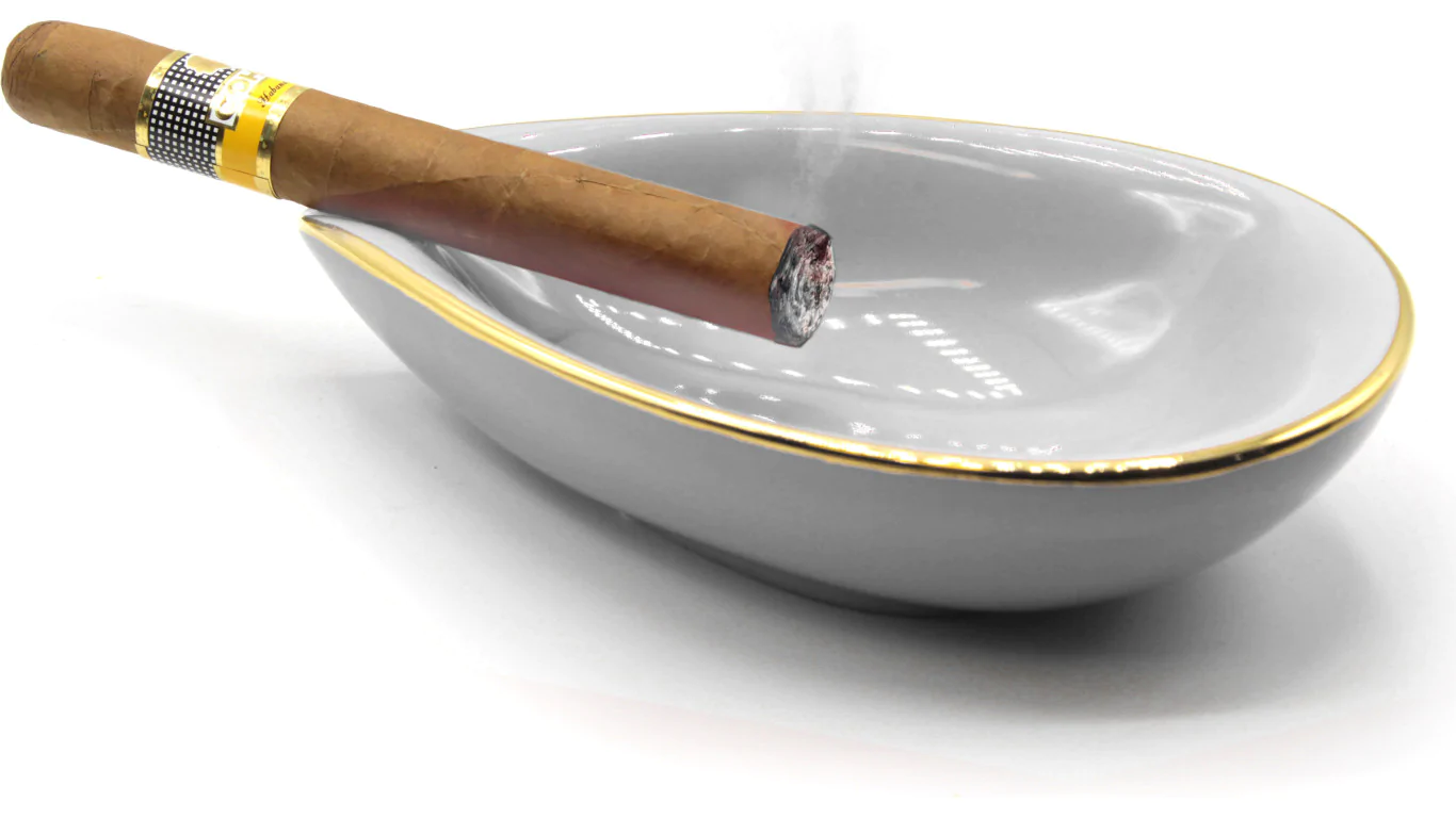 adorini ceramic cigar ashtray leaf black