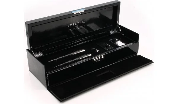 S.T. Dupont 007 Spectre Комплект запалка и 2 химикалки в колекционерска кутия