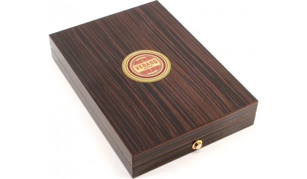 Sinetöity matka Humidori Ebony