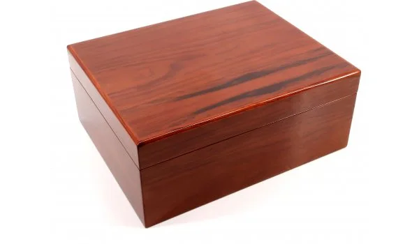 Humidor Savoy by Ashton z palisandru, střední, edice Basic