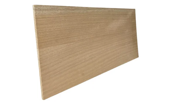 Folheado de madeira Okume 370 mm x 170 mm x 5 mm